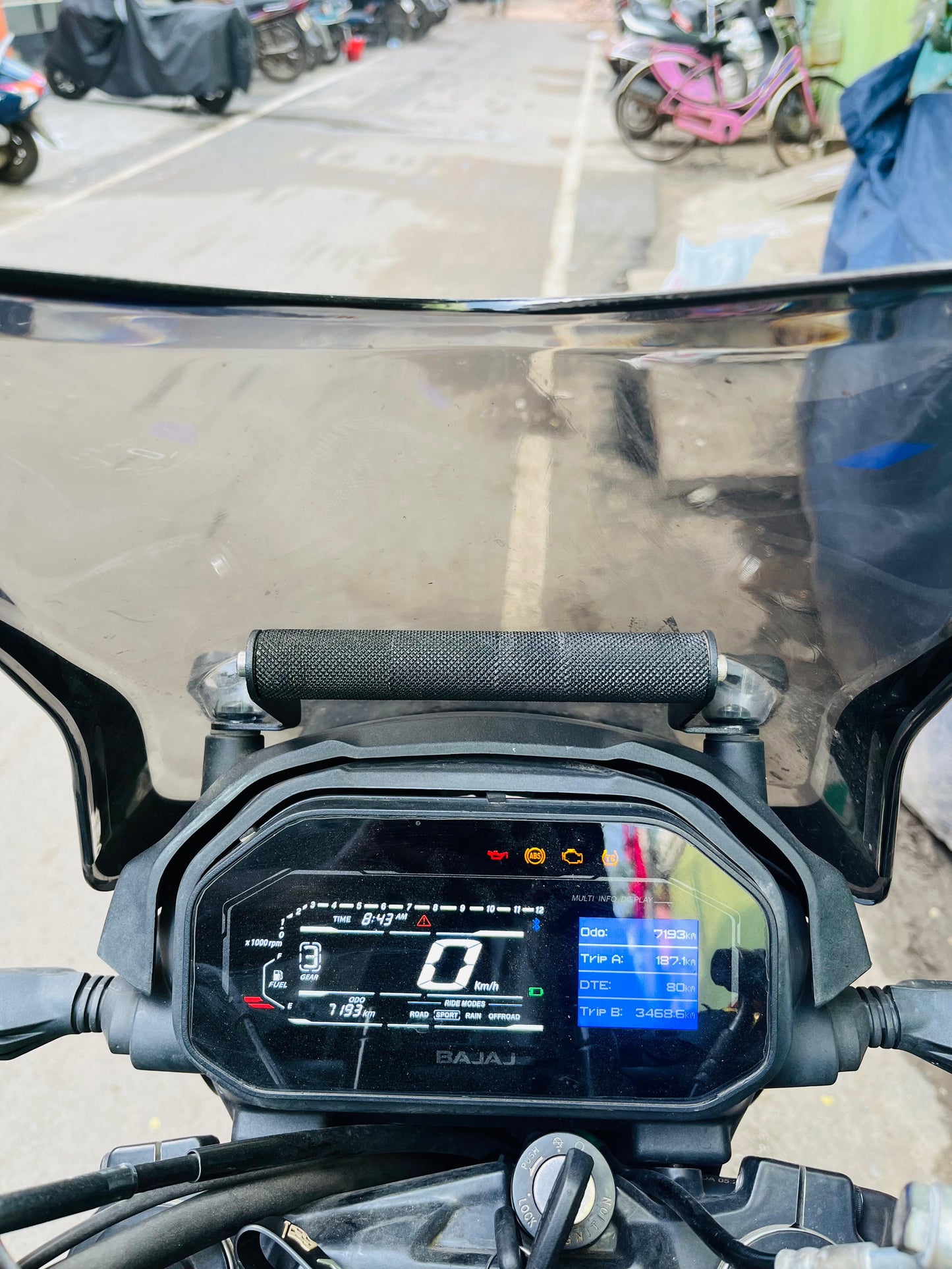 GPS/PHONE MOUNT - DOMINAR 2025+